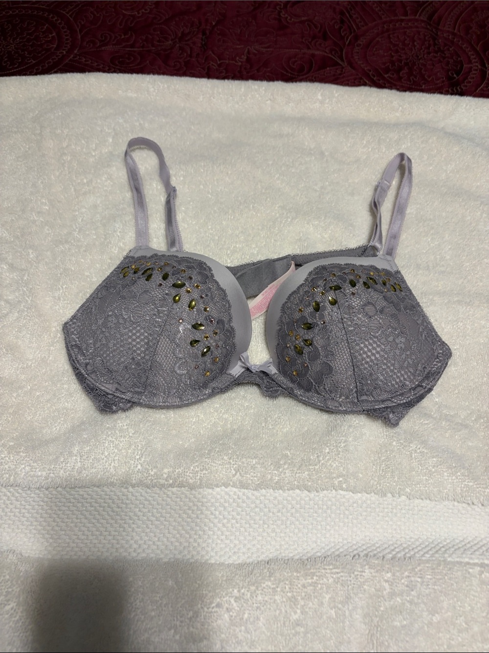 Victoria's Secret Lavender Lace Underwire Bra with Gold Stud Accents